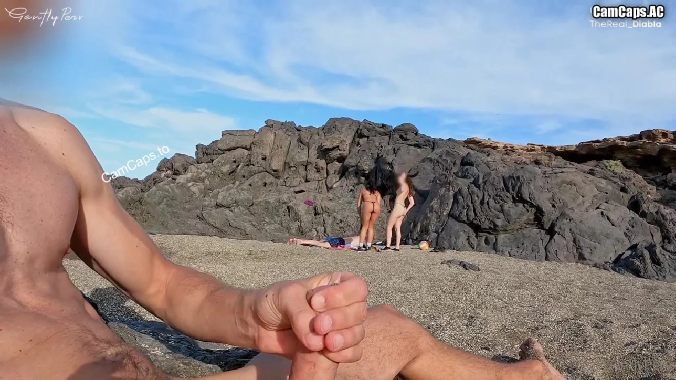 OnlyFans GentlyPerv Cuti Sara TheReal Diable Meet Sara Again With Her Sexy Friend HotScopes XXX